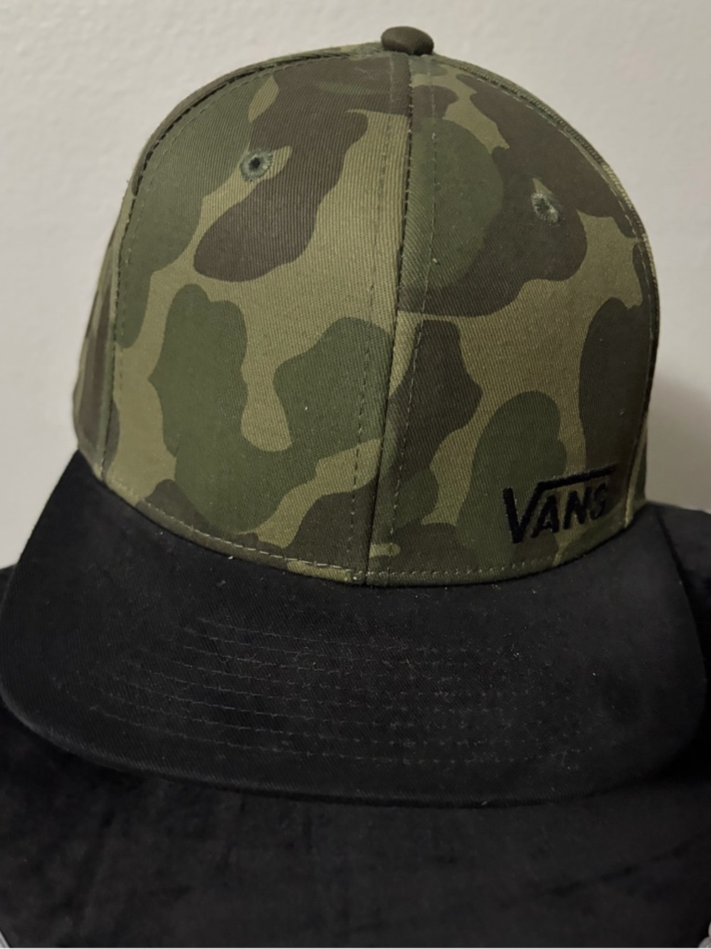 Vans Men’s Camo Snapback Hat - Olive & Black